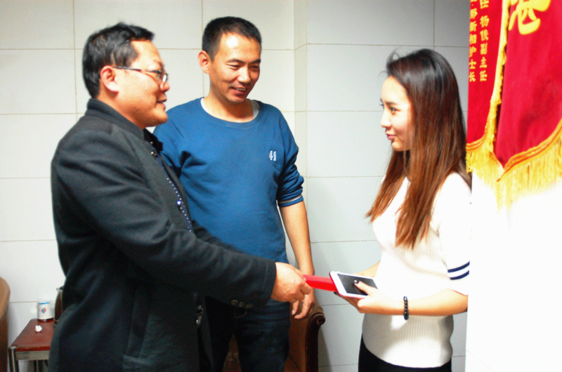 1515126528802413.jpg 20171128慰問趙育智師傅用圖_副本.jpg